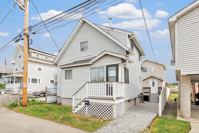 Building Photo - 25 Maddox Ave