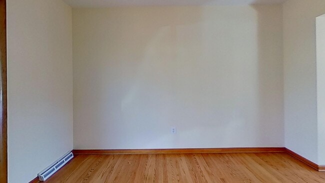 Building Photo - 315 W Main St