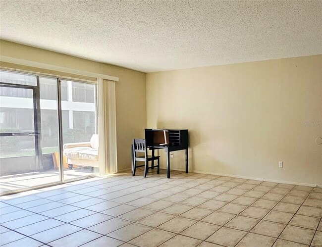 Building Photo - 14468 Reuter Strasse Cir