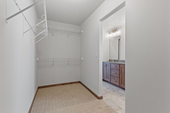 Building Photo - 2714 10th St W
