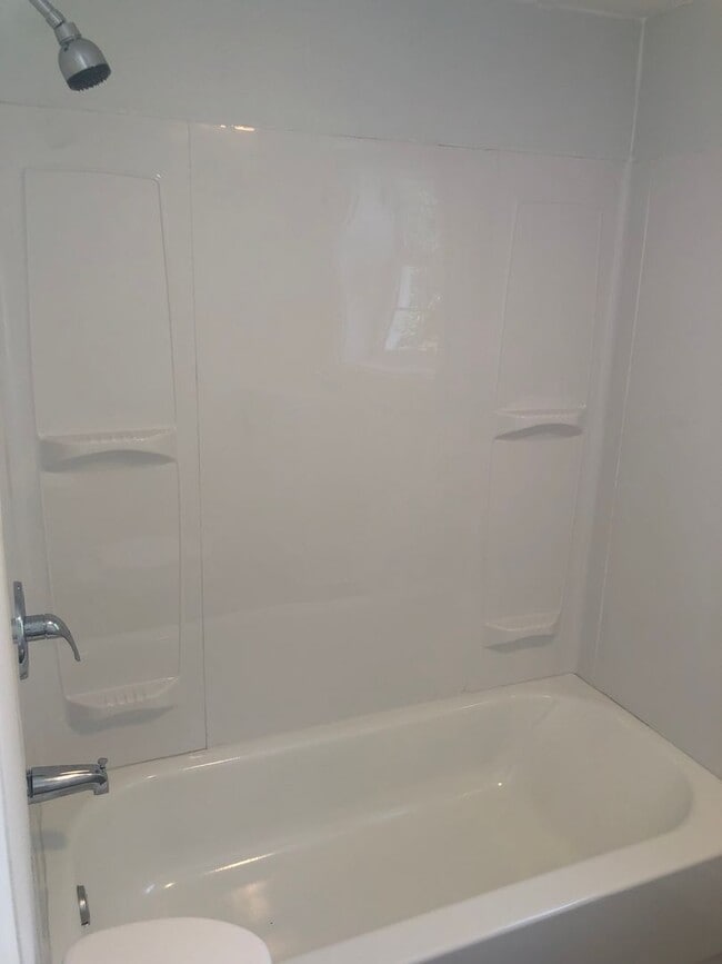 Building Photo - Newly remodeled home is located in Lancaster, SC 29720.