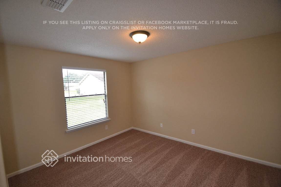 Building Photo - 10853 Crosstie Rd W