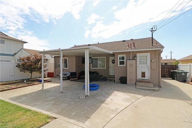 Building Photo - 412 Catalpa Ave