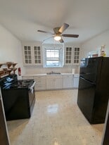 Building Photo - 463 Spruce St