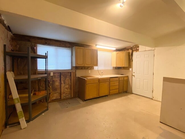 Building Photo - DOWNTOWN Covington home w/ basement