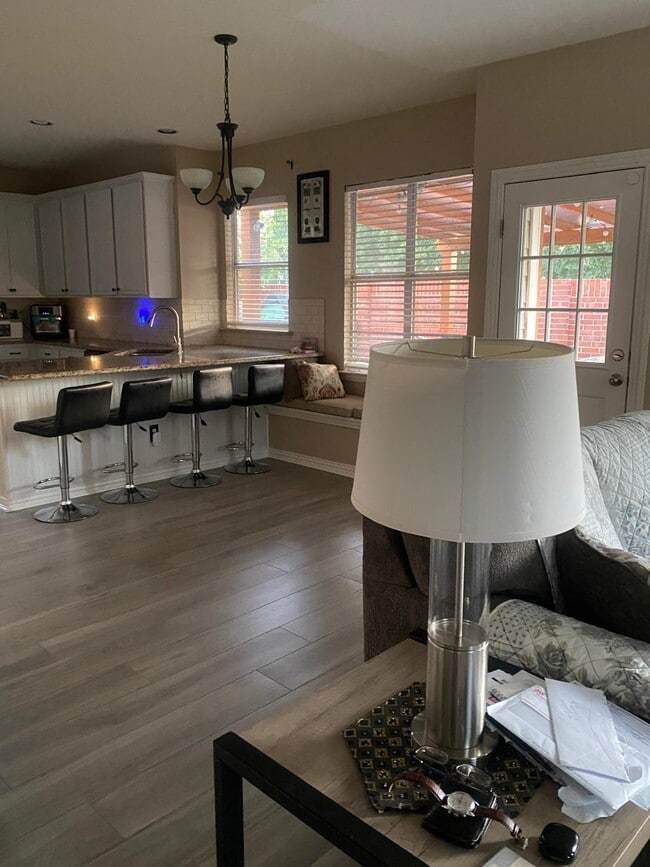 Building Photo - 2502 Younger Ct