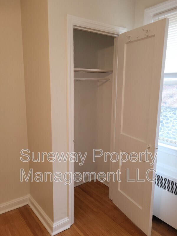 Building Photo - 846 Windermere Ave