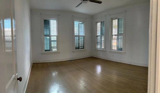 Building Photo - 1105 Market St