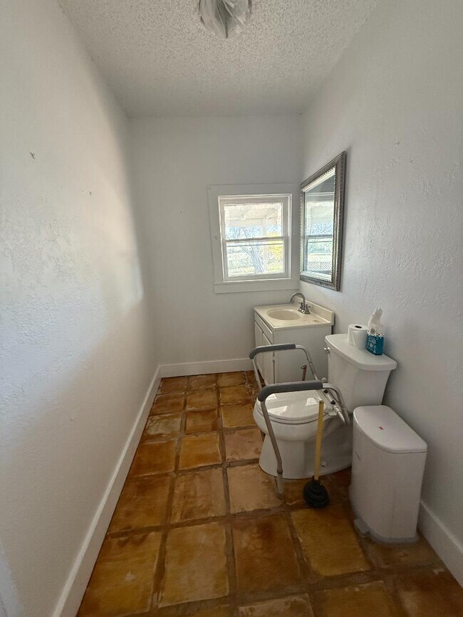 Building Photo - 8315 Fm 327