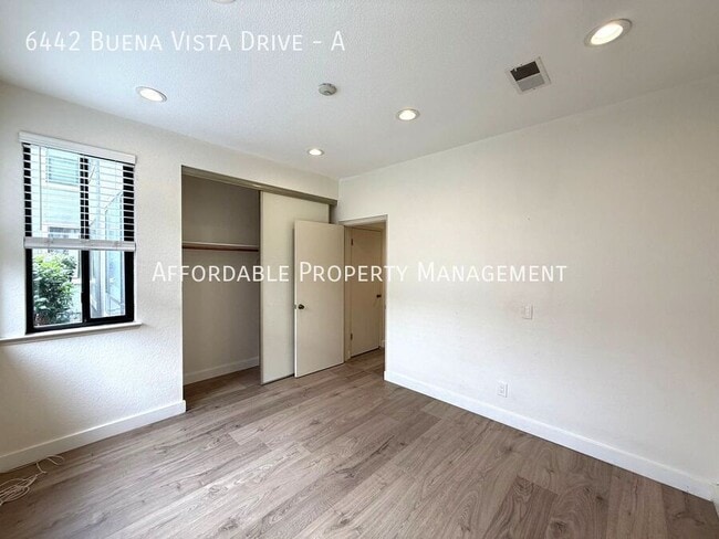 Building Photo - 6442 Buena Vista Dr