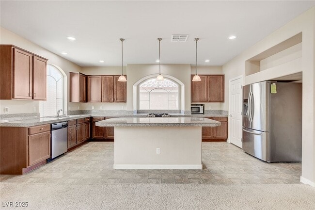 Building Photo - 6402 Parrot Ridge Ct