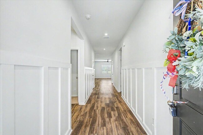 Building Photo - 783 Longleaf Dr