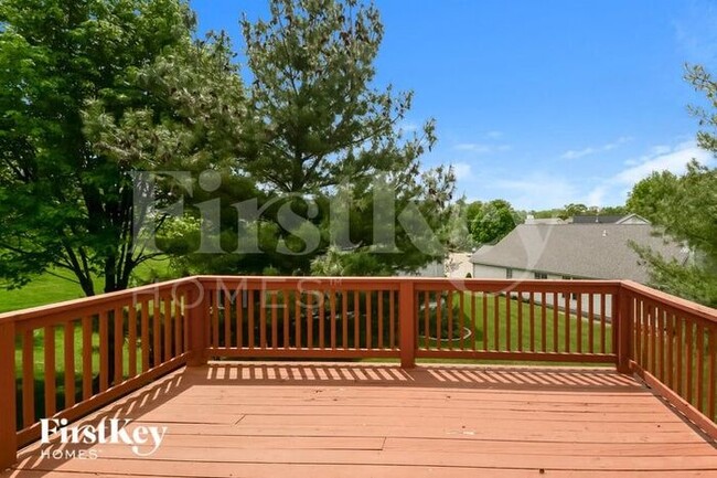 Building Photo - 16425 Bayshore Cove Ct