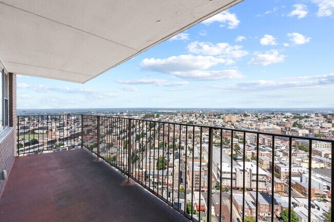 Building Photo - 6040 JFK Blvd E