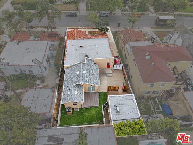 Building Photo - 1349 S Curson Ave