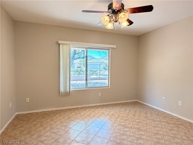 Building Photo - 2523 Romanza Rd
