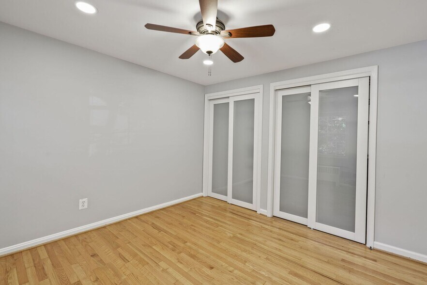 Building Photo - 231 Burgess Ave
