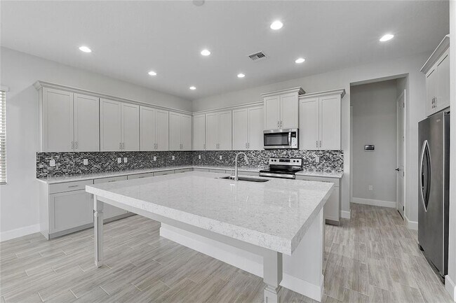 Building Photo - 5217 Liberty Ln