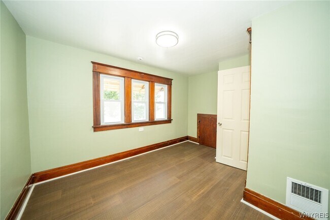 Building Photo - 23 Aldrich Pl