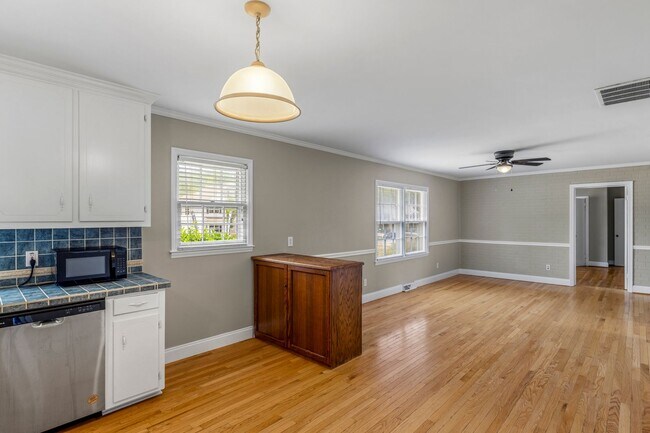 Building Photo - Large Renovated Ranch Home, Two Kitchens & Two Living Areas, Hardwood Flooring, Deck, Fenced!