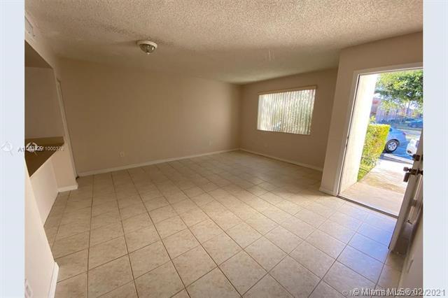 Primary Photo - 10405 SW 212th St