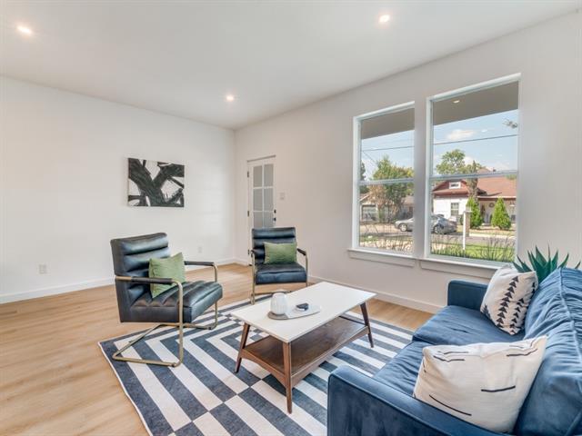 Building Photo - 623 Melba St