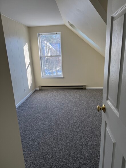 Building Photo - 76 Glenridge