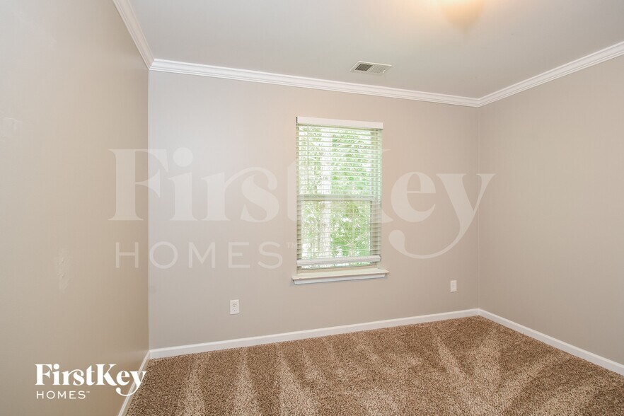 Building Photo - 310 Alcovy Way