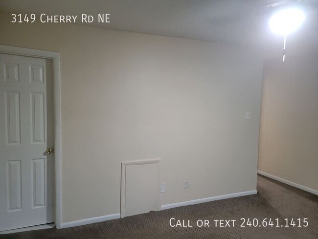 Building Photo - 3149 Cherry Rd NE