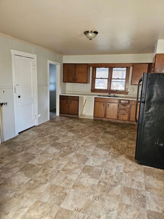 Building Photo - 3 Bed 1 bath house
