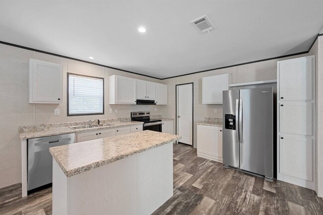Building Photo - 309 W Buell Dr