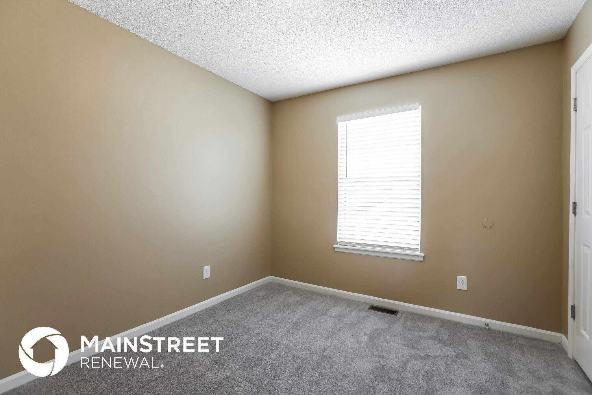 Building Photo - 215 Apple Blossom Ln