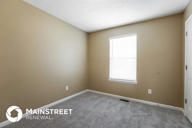 Building Photo - 215 Apple Blossom Ln