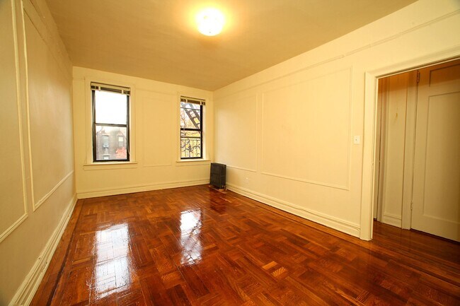 Building Photo - 388 Avenue X