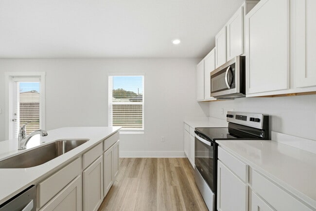 Building Photo - 4932 Valor Ct