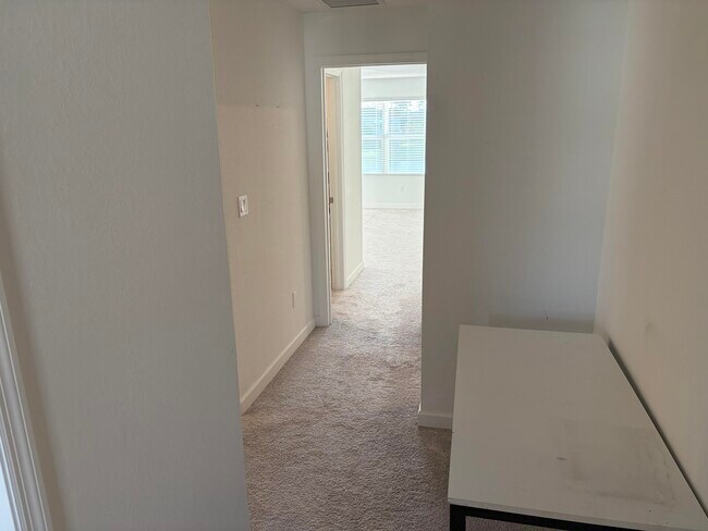 Building Photo - 4181 Lagoon Shore Dr