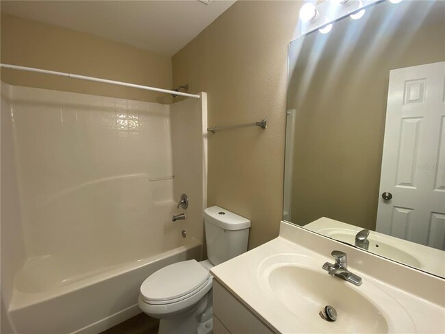 Building Photo - 30302 Double Dr