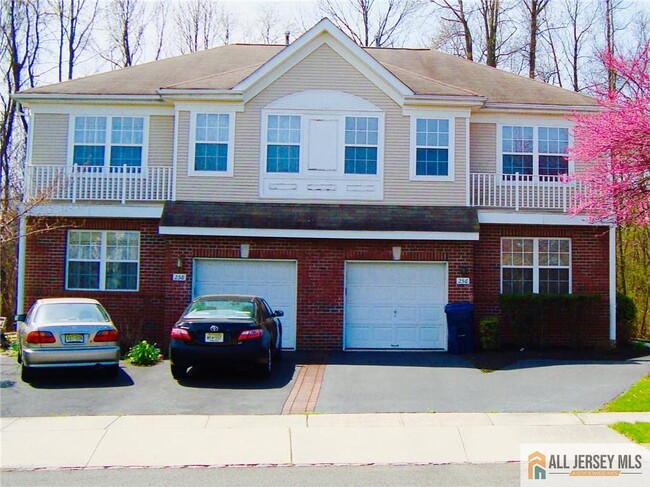 Primary Photo - 256 Fountayne Ln