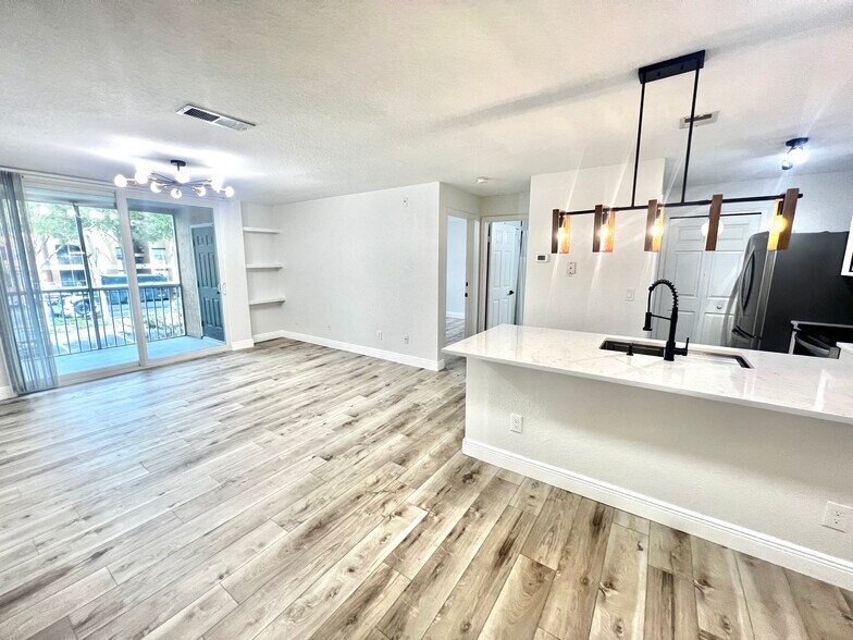 Primary Photo - 7618 Pissarro Dr