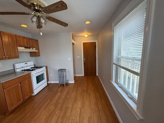 Building Photo - 66 Brock St