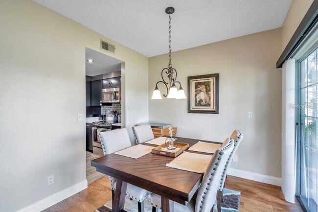 Building Photo - 10811 Indian Hills Ct