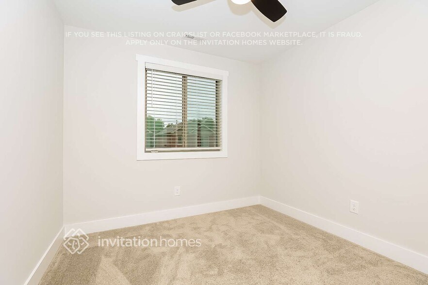 Building Photo - 211 Golf Club Ln