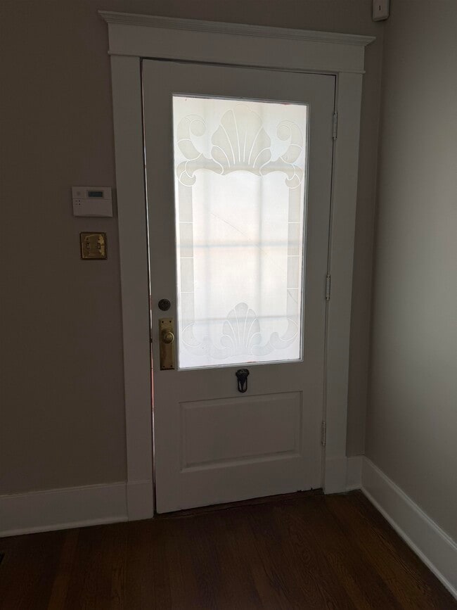 Building Photo - 1999 Peabody Ave