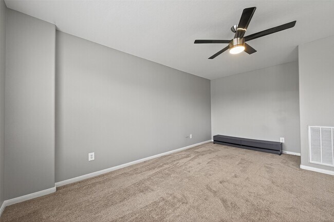 Building Photo - 2502 Gwenfair Dr