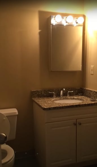 Building Photo - 12 Everett St