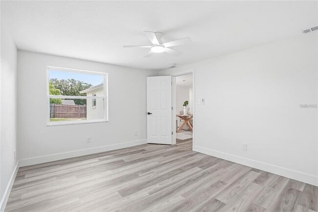 Building Photo - 1004 Idlebriar Way