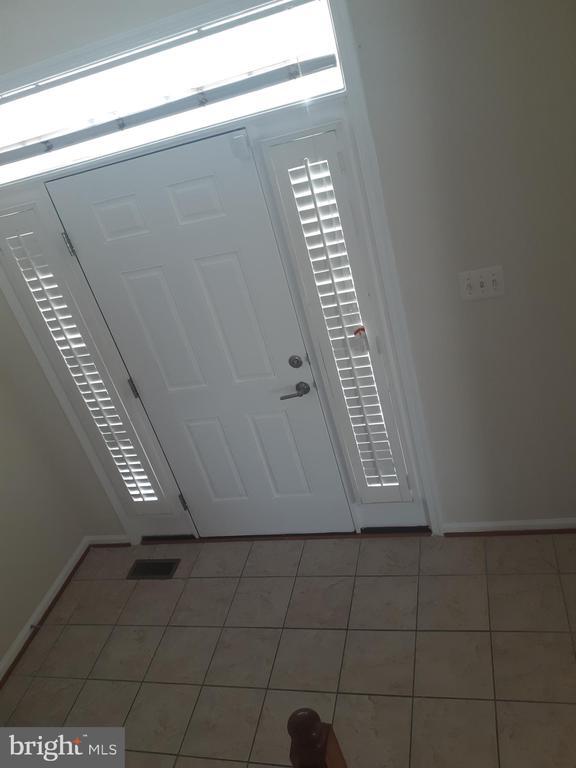 Building Photo - 3320 Anne De Bourgh Dr