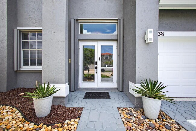 Building Photo - 3738 Old Lighthouse Cir