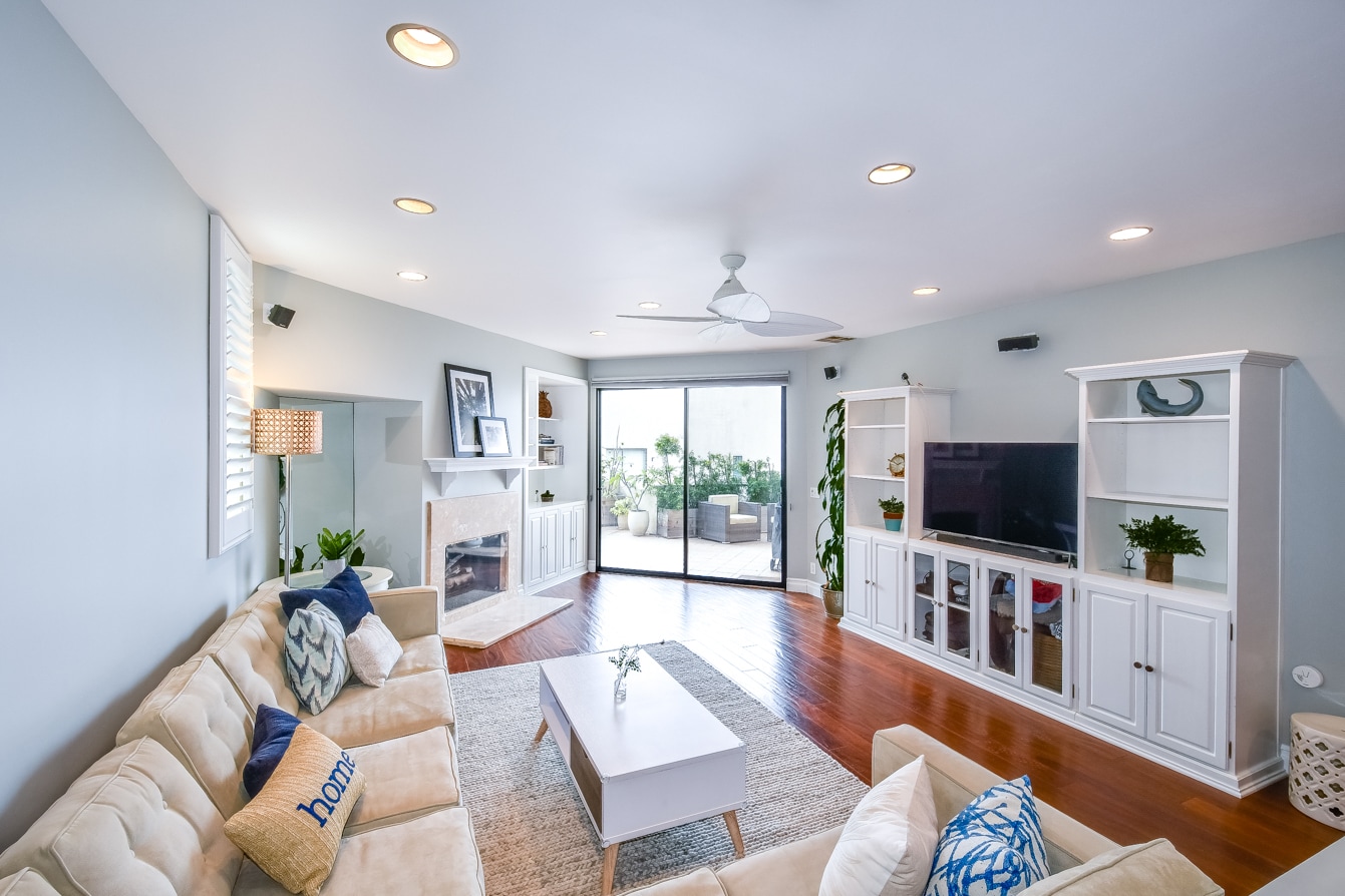 Building Photo - 7301 Vista del Mar