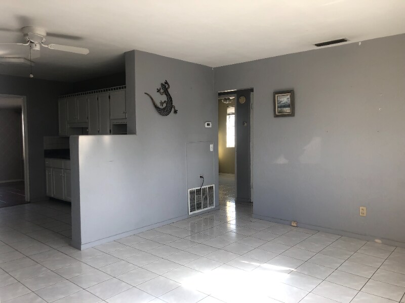 Building Photo - 23 Hibiscus Dr